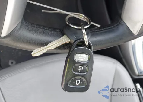 2012 Hyundai Elantra Limited z USA, uszkodzony, nr VIN 5NPDH4AE6CH082223